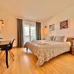 Lucky Star Marina Apartment, With Pool 拉哥斯