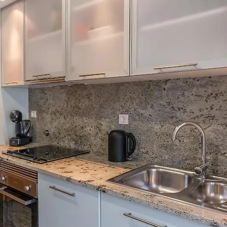 Lucky Star Marina Apartment, With Pool *