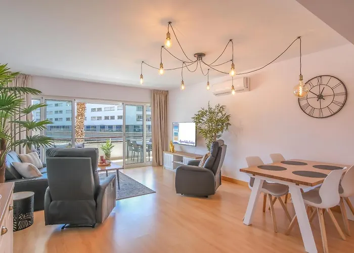 公寓 Lucky Star Marina Apartment, With Pool *