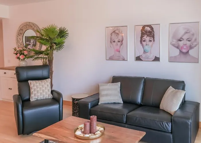 公寓 Lucky Star Marina Apartment, With Pool *