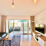 Lucky Star Marina Apartment, With Pool Lagos